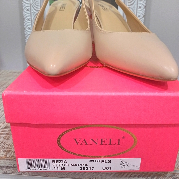 Vaneli Rezia Flesh Nappa Pointed Toe Sling Back Shoe - Picture 11 of 11